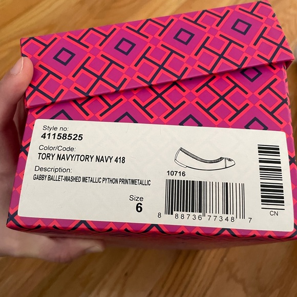 NWB Tory Burch Gabby Ballet-Washed Metallic Python Print; Color: Tory Navy: Sz:6 - Picture 9 of 9